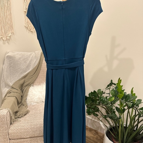 Boden Teal Cap Sleeve Belted Midi Dress Size 6 Fully Lined Stretch - Picture 3 of 4
